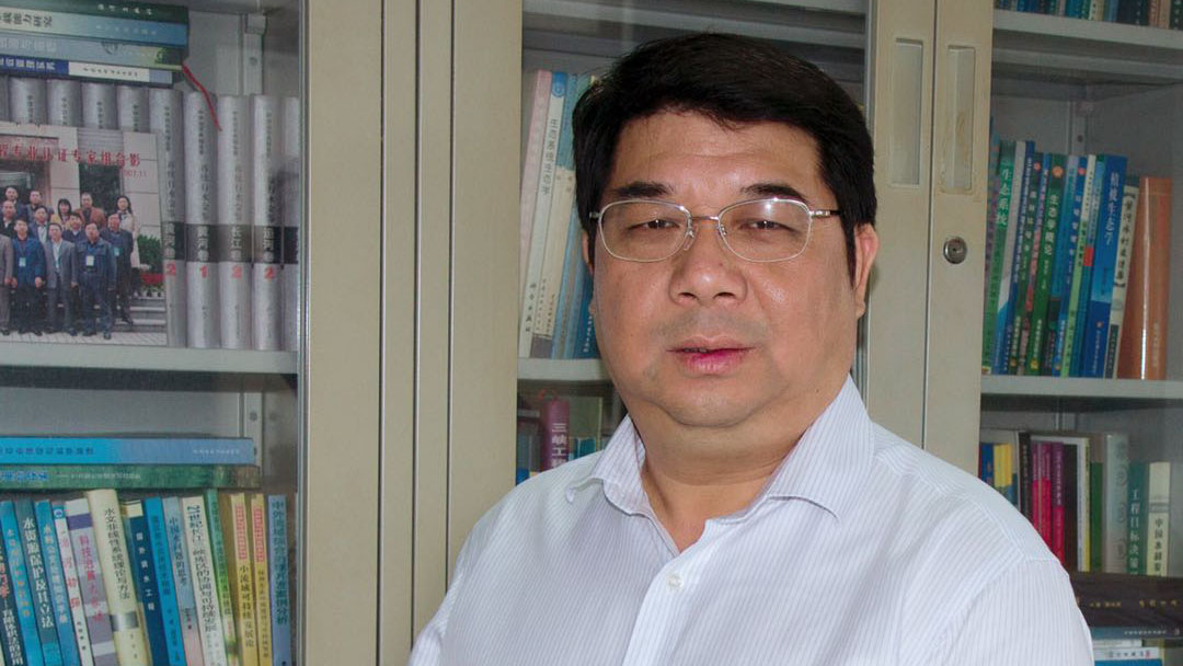 吴巍工程师 汉族,1991年11月生,江西吉安人,工学硕士,工程师.